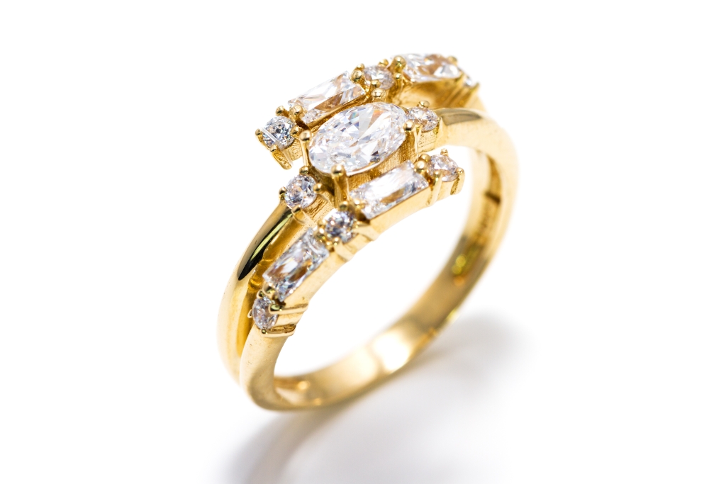 Anniversary Jewelry By Year: Where Love Meets Luxury