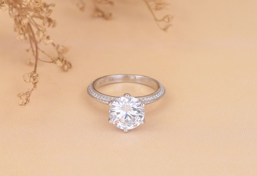 solitaire diamond ring