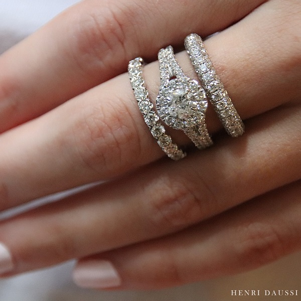 How To Choose An Engagement Ring That Matches Your Partner’s Personality?