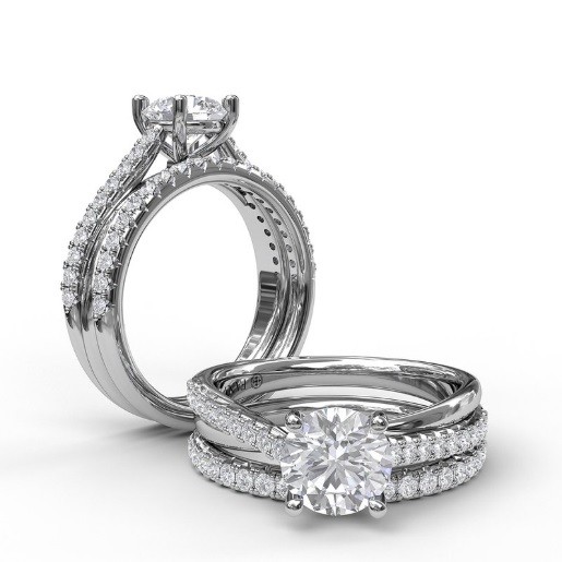 Fana Round-Cut Solitaire with Criss Cross Band