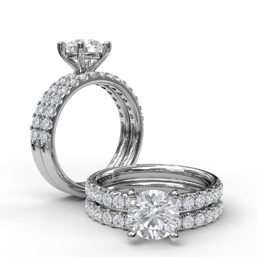 Fana Classic Pavé Round Cut Engagement Ring