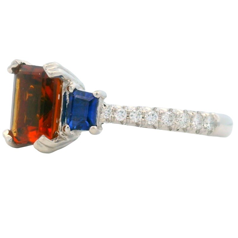 Emerald-Cut Spirit Ring in 14K White Gold