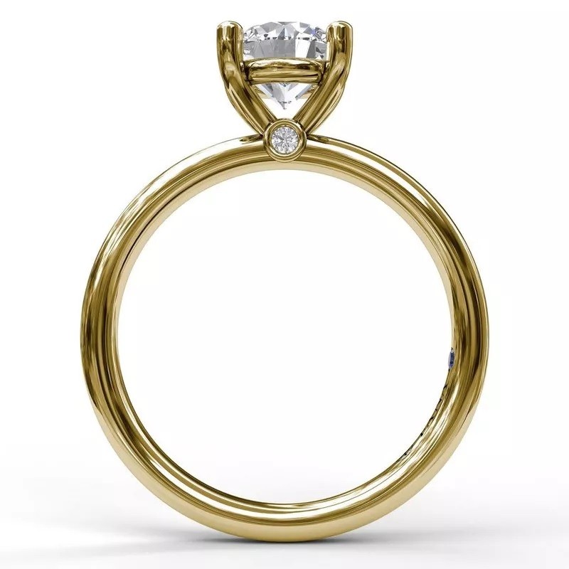 Fana Classic Round Solitaire Engagement Ring in Yellow Gold
