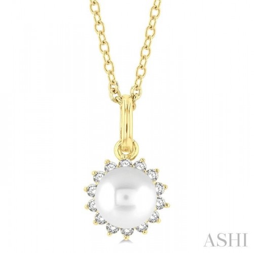 Ashi 6mm Pearl and Diamond Halo Pendant